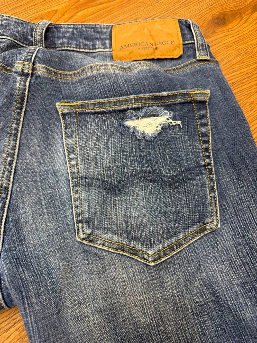 American Eagle Outfitters Men's Distressed Medium Blue Slim Straight Jeans
